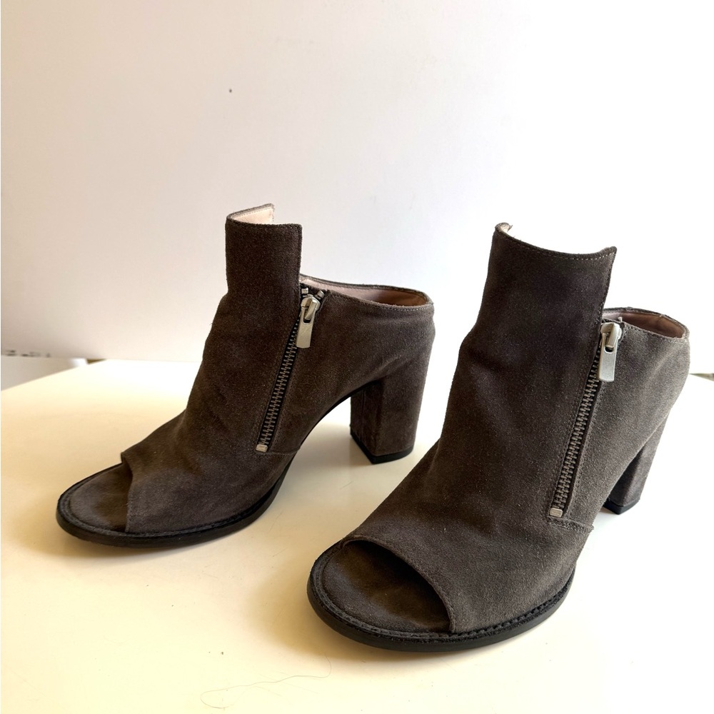 Officine Creative Gray Chunky Heeled Boots